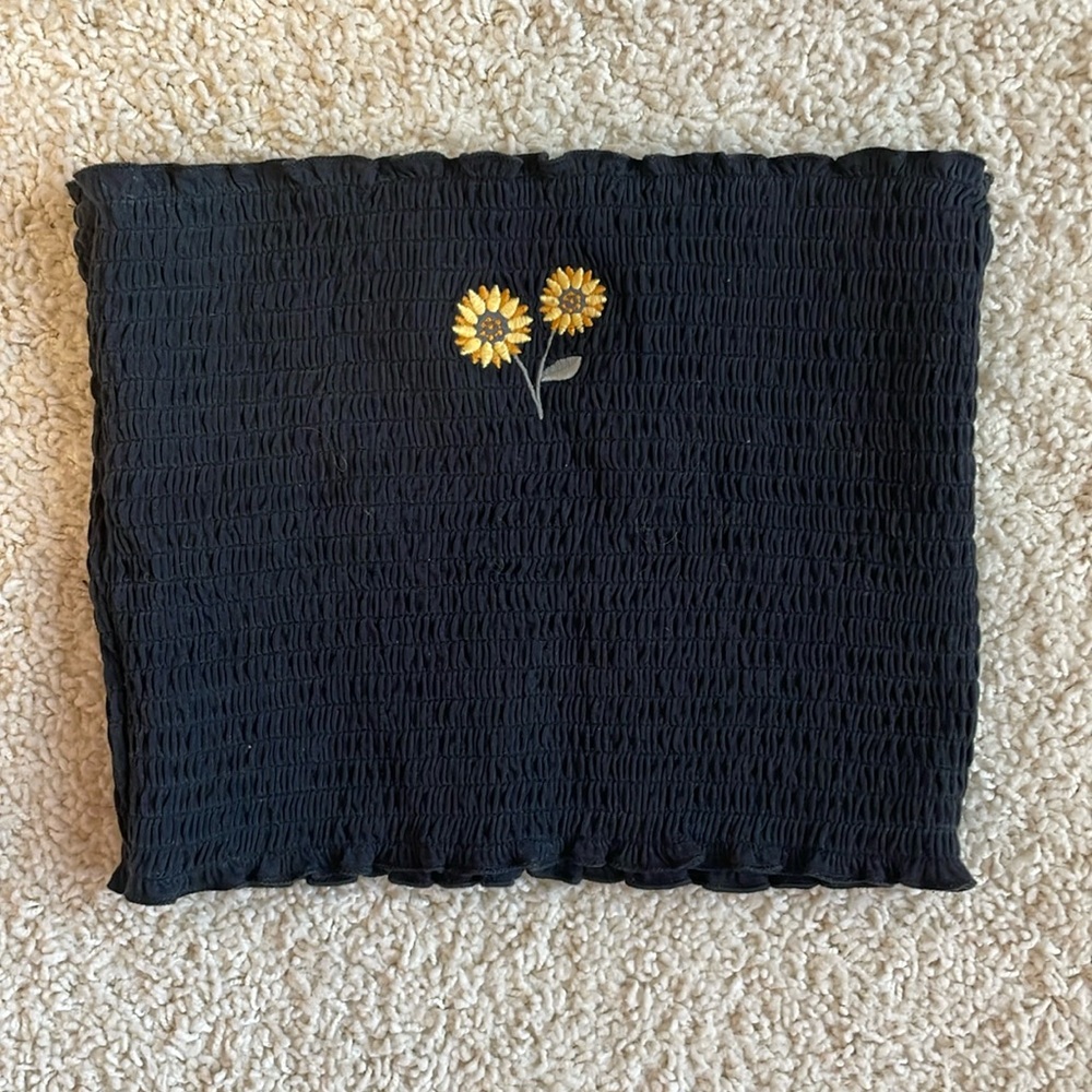 Black Floral Embroidery Reversible Tube Top from Hollister, Size Small